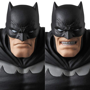 DC Mafex Batman Dark Knight Returns Action Figure #106