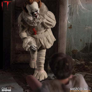 IT Mezco Pennywise One:12 Scale Action Figure