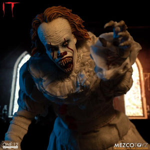 IT Mezco Pennywise One:12 Scale Action Figure