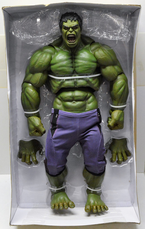 Marvel Neca Avengers Hulk 1:4 Scale Action Figure