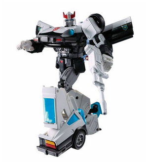 Transformers Takara MP-17+ Masterpiece Prowl