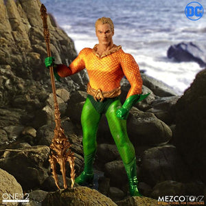 DC Mezco Classic Aquaman One:12 Scale Action Figure